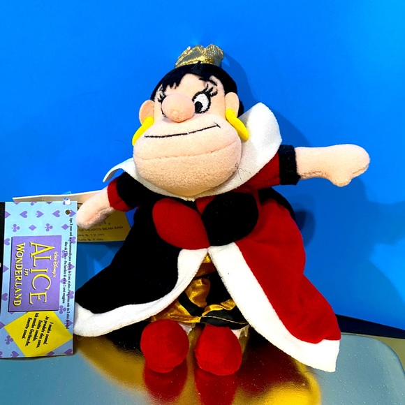 DISNEY EXCLUSIVE NWT VTG 90s ALICE IN WONDERLAND QUEEN OF HEARTS SOUND BEAN BAG - Picture 7 of 14
